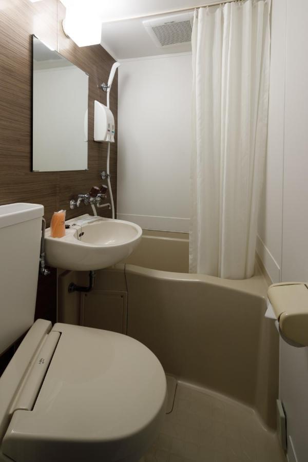 Asakusa Town Hotel Tokyo Bagian luar foto